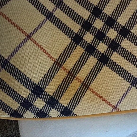 Burberry Tan and Blue Check Shoulder project - Picture 3 of 16